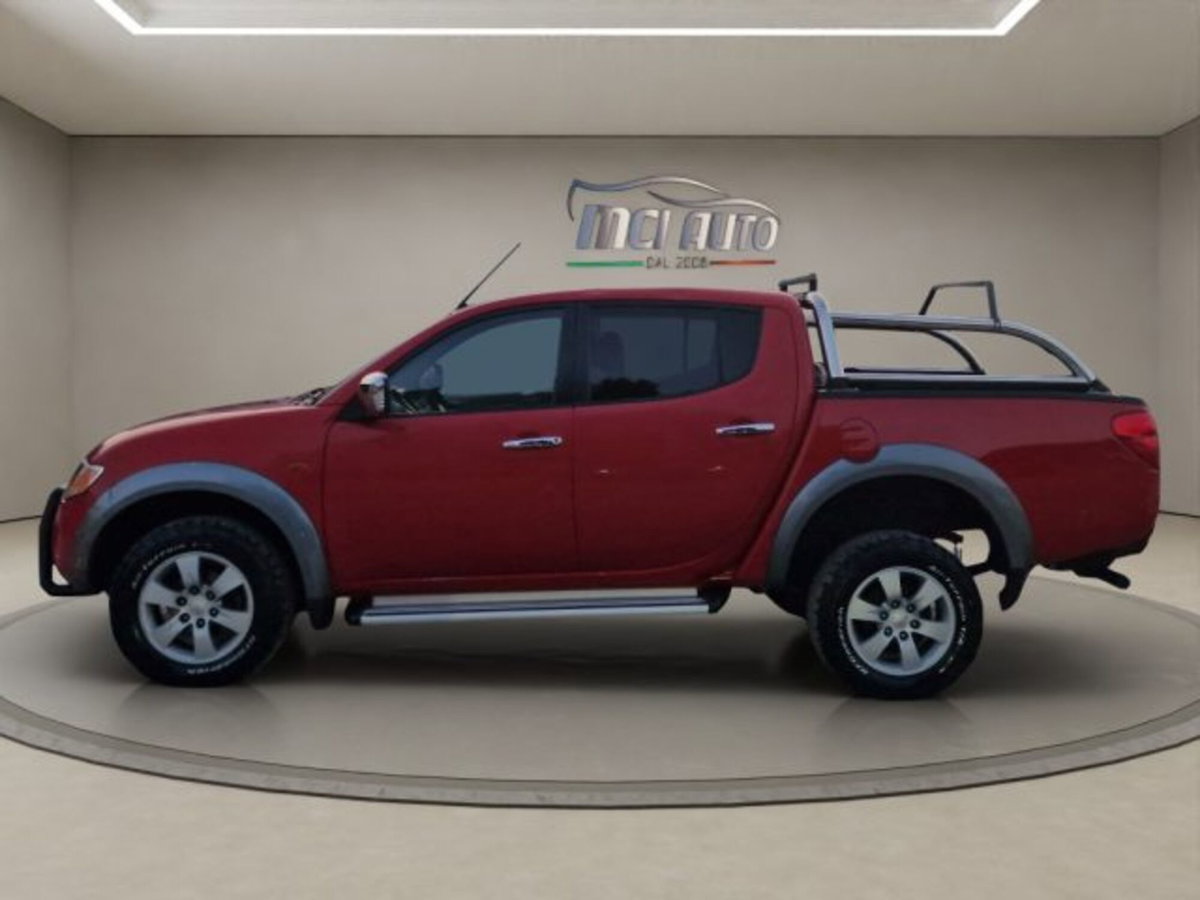 Mitsubishi L200 2.5 DI-D/136CV Double Cab Intense (2)