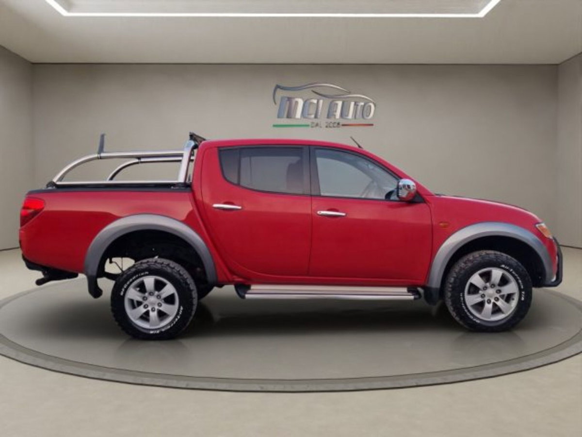 Mitsubishi L200 2.5 DI-D/136CV Double Cab Intense (6)