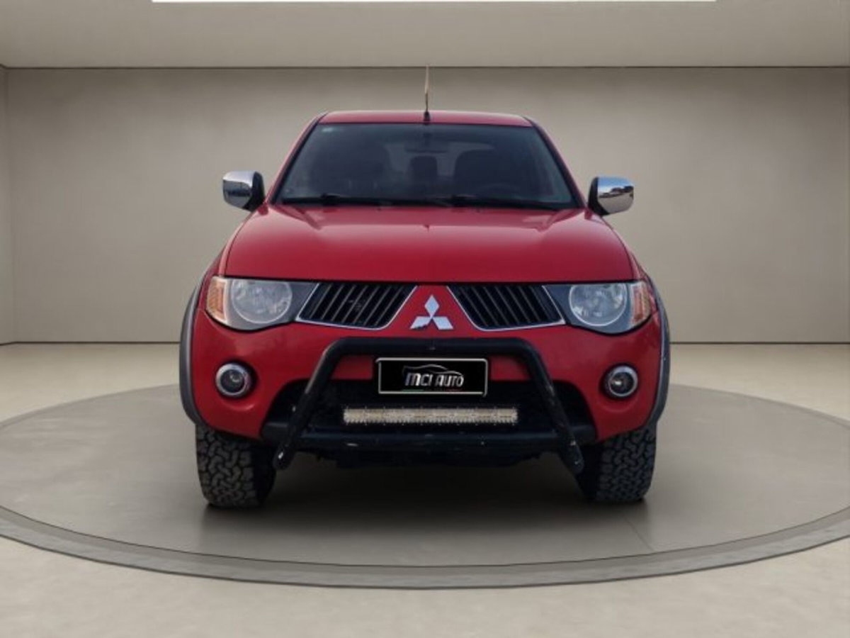 Mitsubishi L200 2.5 DI-D/136CV Double Cab Intense (8)