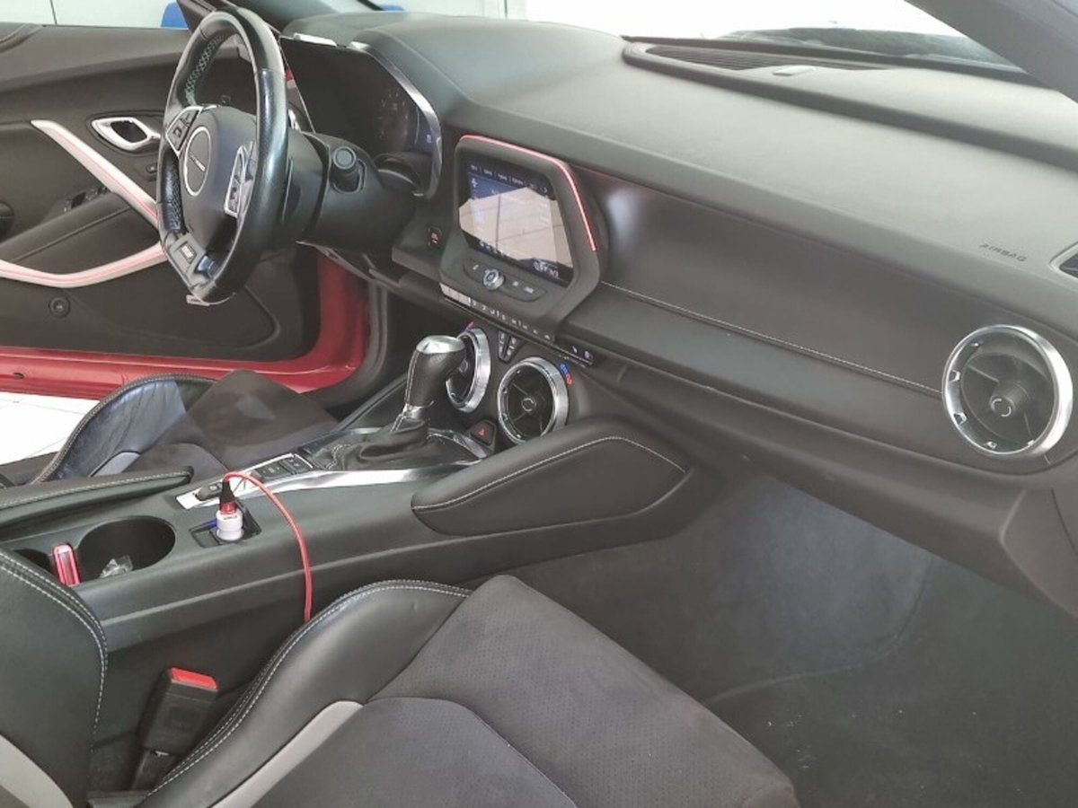 Chevrolet Camaro Coupé 6.2L V8 aut. Coupé (10)
