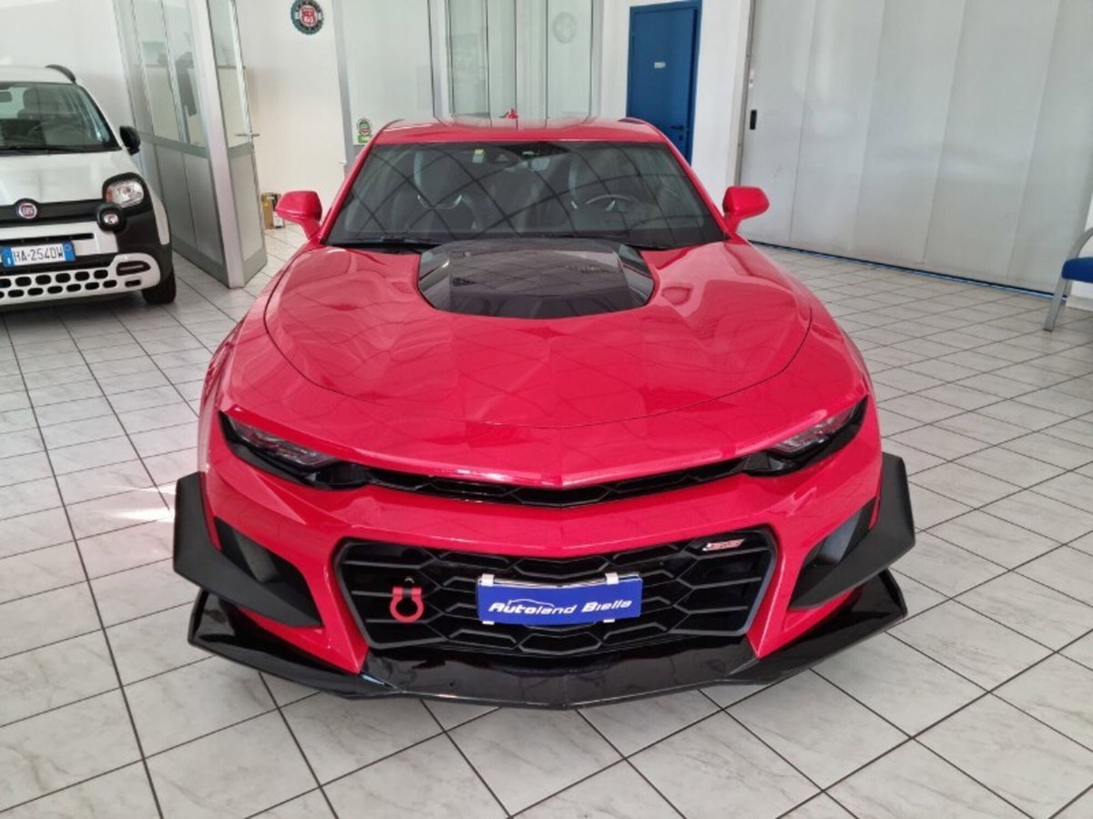 Chevrolet Camaro Coupé 6.2L V8 aut. Coupé (2)