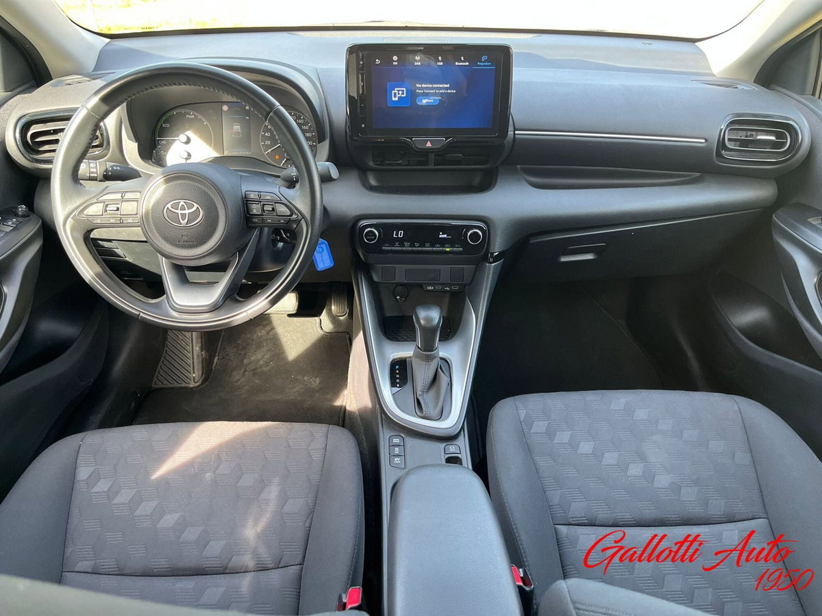 Toyota Yaris 1.5 Hybrid 5 porte Energy (10)