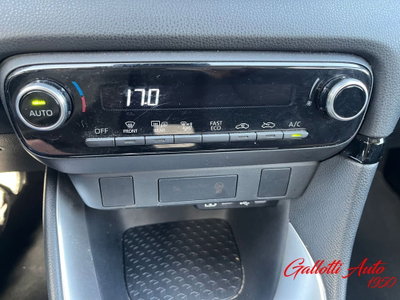 Toyota Yaris 1.5 Hybrid 5 porte Energy (18)