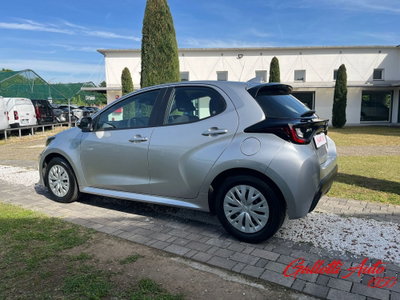 Toyota Yaris 1.5 Hybrid 5 porte Energy (2)