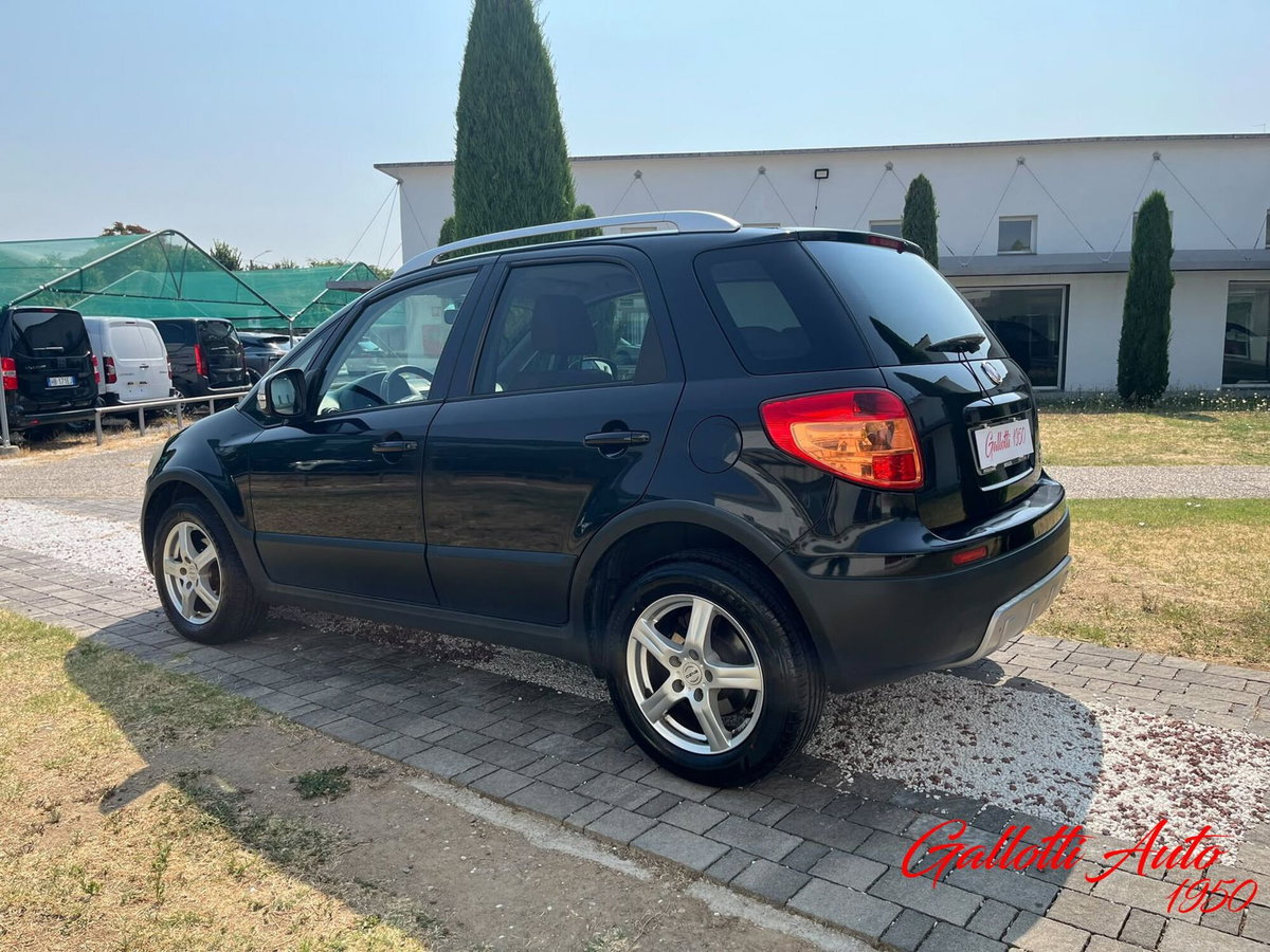 Fiat Sedici 2.0 MJT 16V DPF 4x4 Emotion (2)