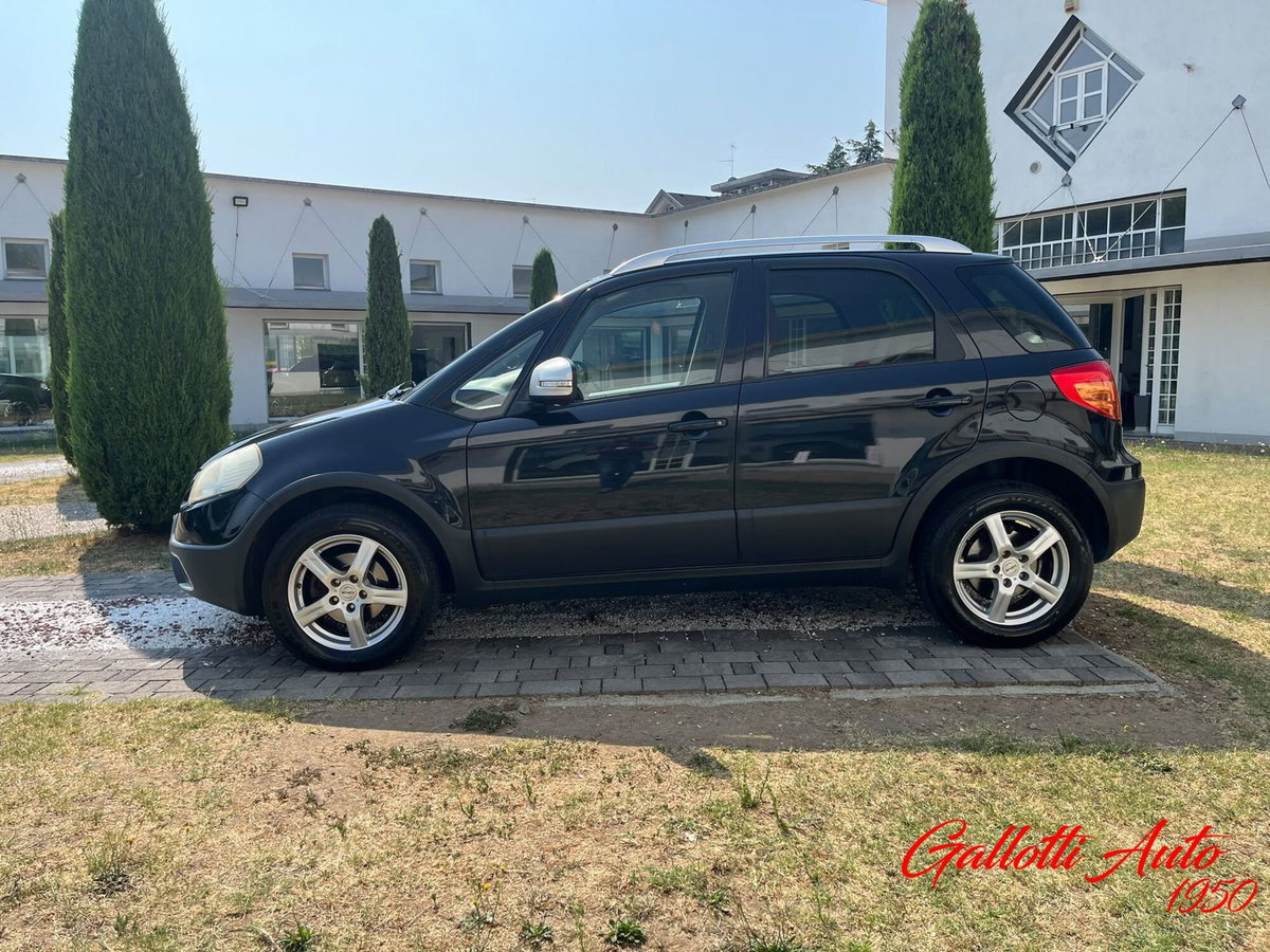 Fiat Sedici 2.0 MJT 16V DPF 4x4 Emotion (3)