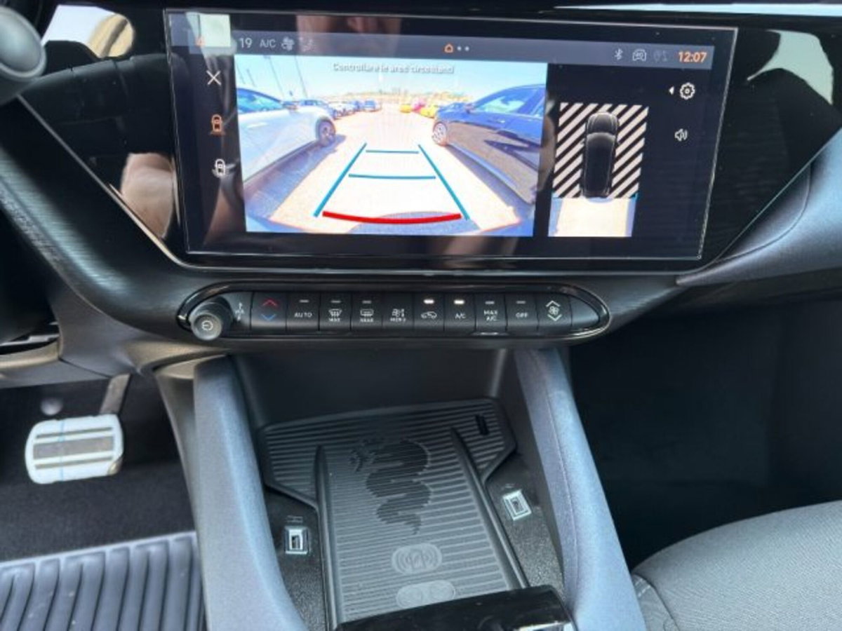 Alfa Romeo Junior 1.2 ibrida Sprint 145cv edct6 (15)