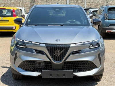 Alfa Romeo Junior 1.2 ibrida Sprint 145cv edct6 (2)