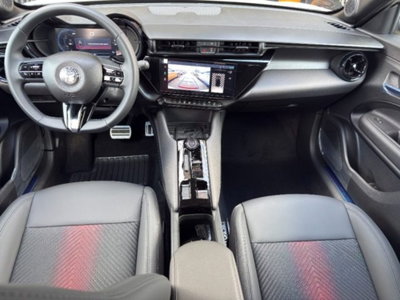 Alfa Romeo Junior 1.2 ibrida Q4 Ti 145cv edct6 (8)