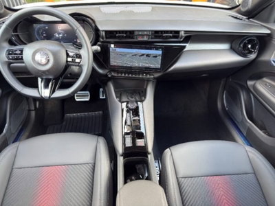 Alfa Romeo Junior 1.2 ibrida Q4 Ti 145cv edct6 (9)