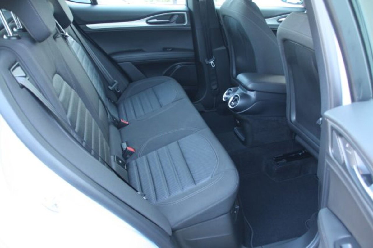 Alfa Romeo Stelvio Stelvio 2.2 Turbodiesel 160 CV AT8 RWD Sprint (11)