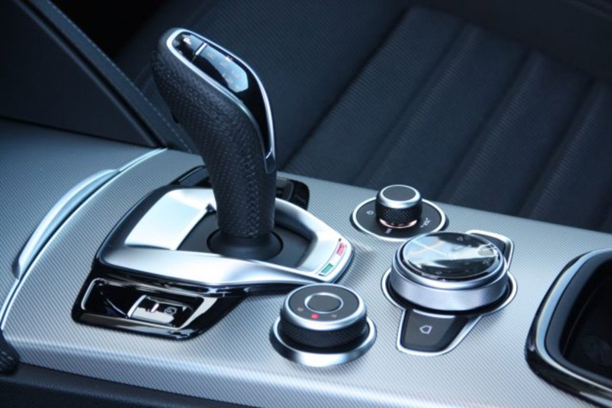 Alfa Romeo Stelvio Stelvio 2.2 Turbodiesel 160 CV AT8 RWD Sprint (12)