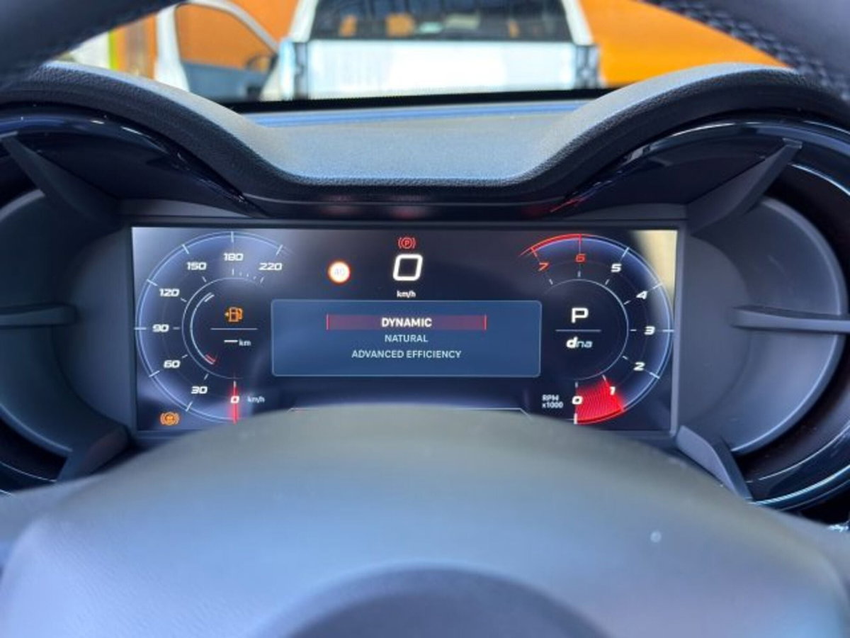 Alfa Romeo Junior 1.2 ibrida 145cv edct6 (12)
