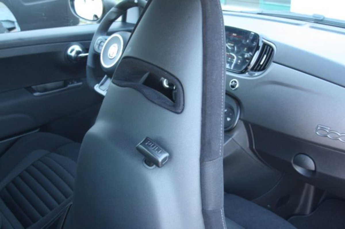 Abarth 595 595 1.4 Turbo T-Jet 180 CV Competizione (18)