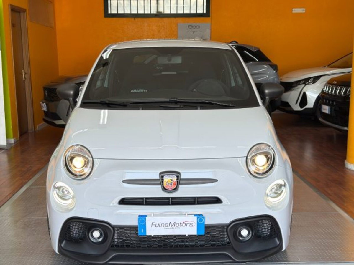 Abarth 595 595 1.4 Turbo T-Jet 180 CV Competizione (2)