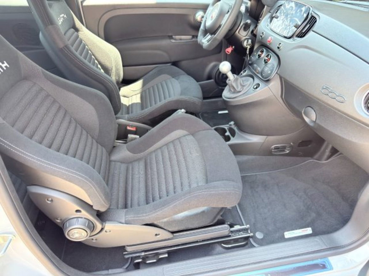 Abarth 595 595 1.4 Turbo T-Jet 180 CV Competizione (6)