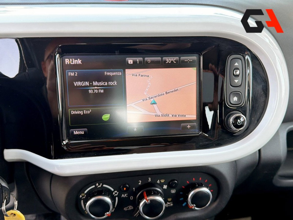 Renault Twingo SCe EDC Lovely (13)