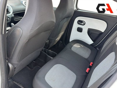 Renault Twingo SCe EDC Lovely (16)