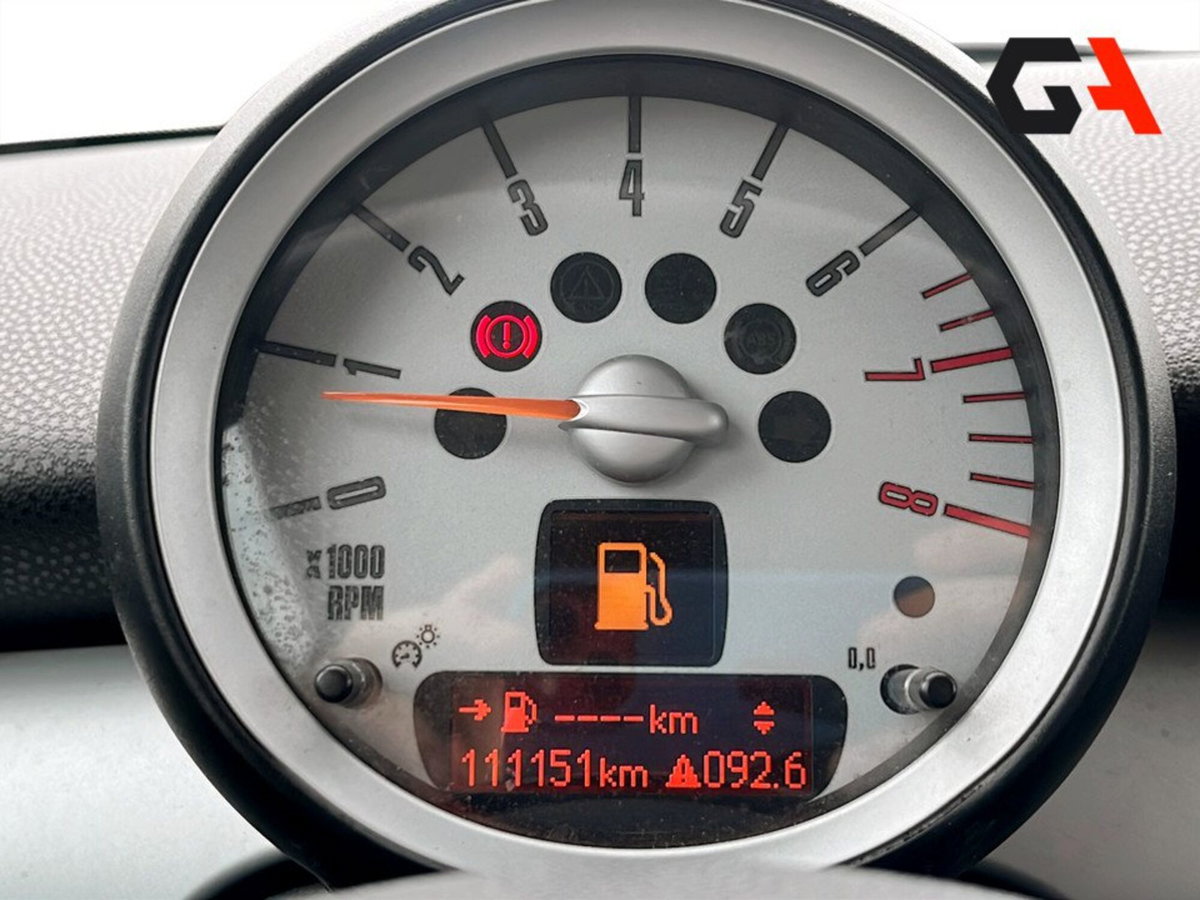 MINI Mini 1.6 16V One (72kW) (11)