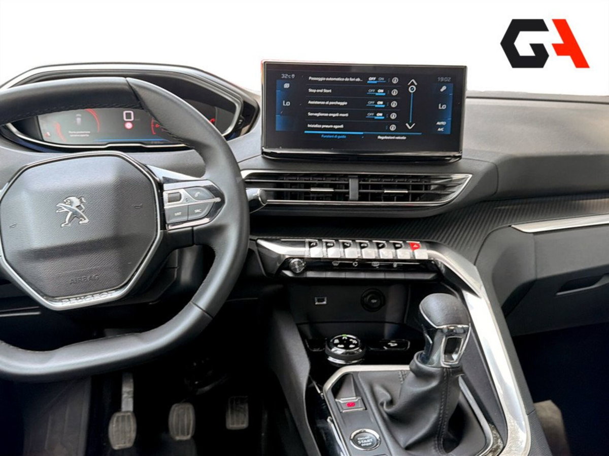 Peugeot 3008 BlueHDi 130 S&S Allure (17)