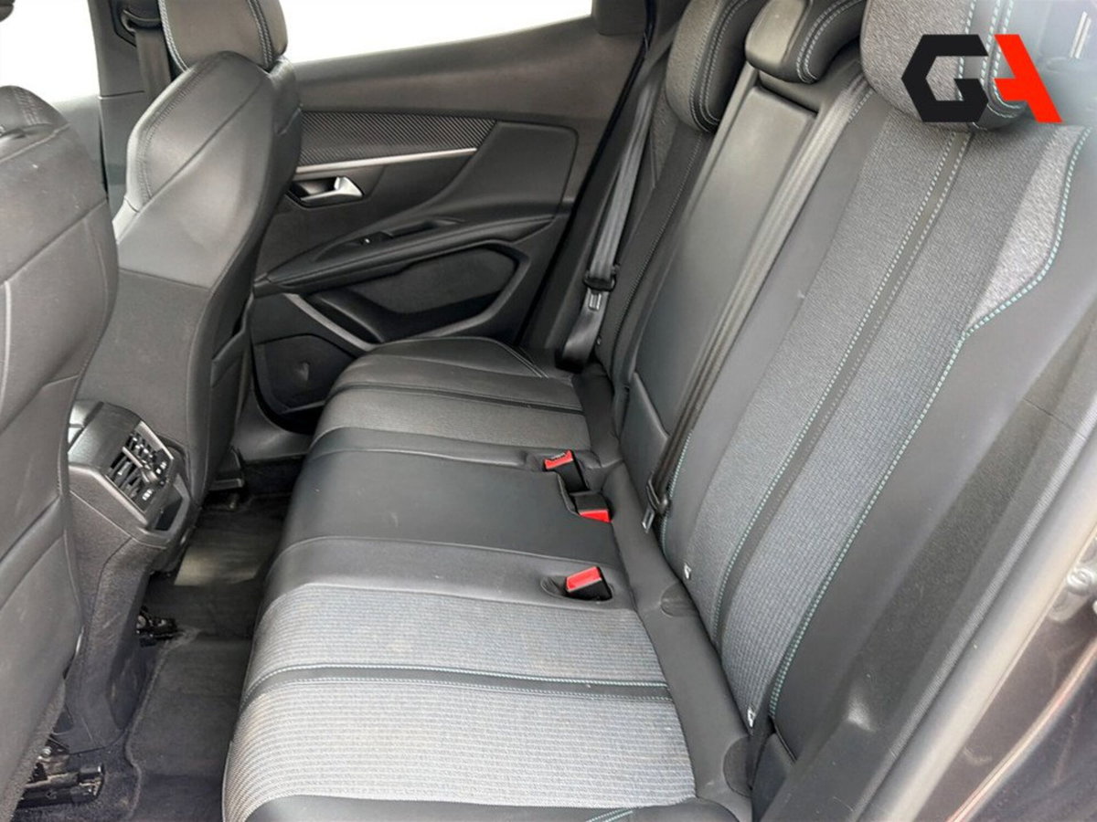 Peugeot 3008 BlueHDi 130 S&S Allure (18)