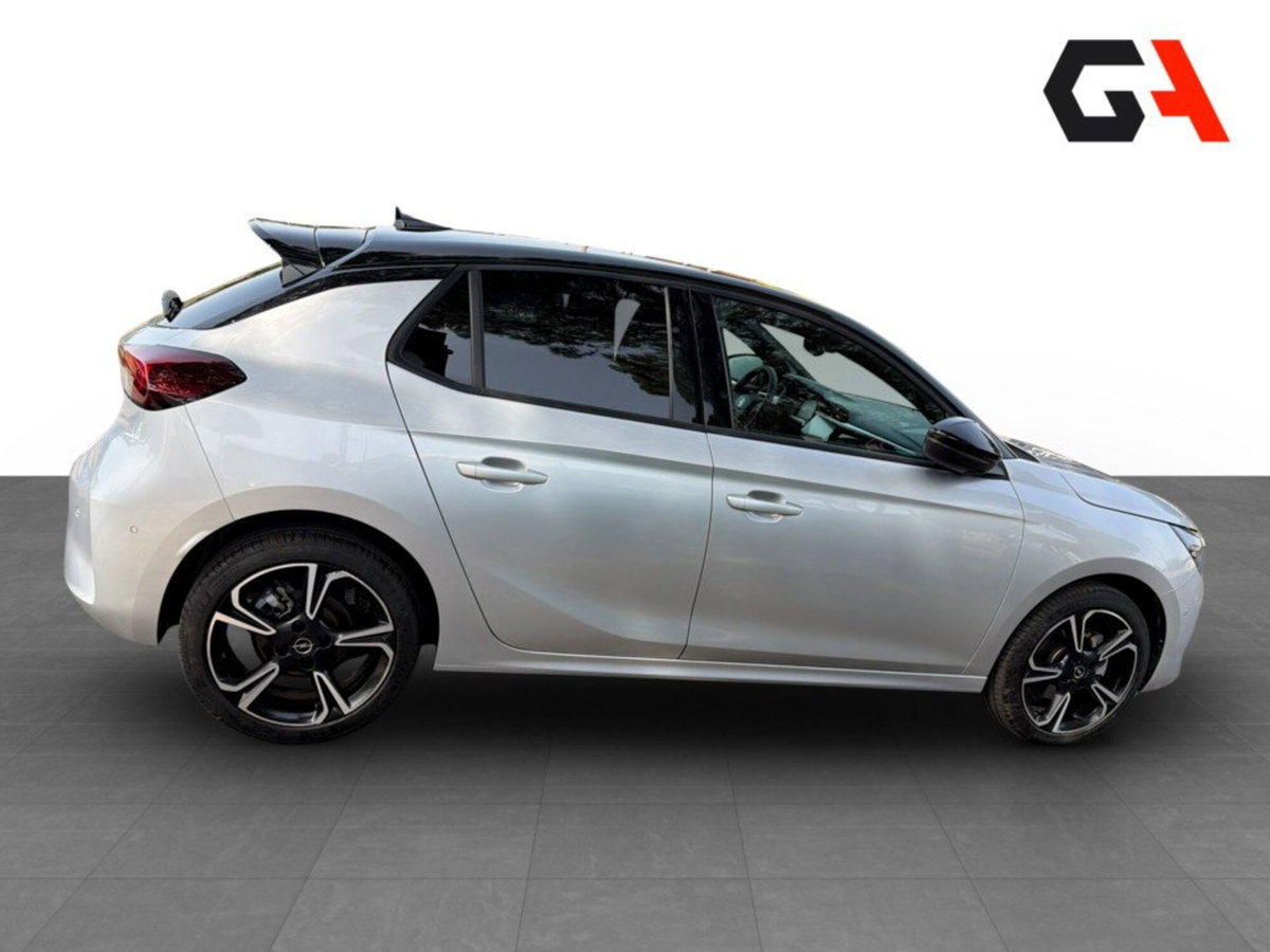 Opel Corsa 1.2 130 CV aut. GS Line (8)