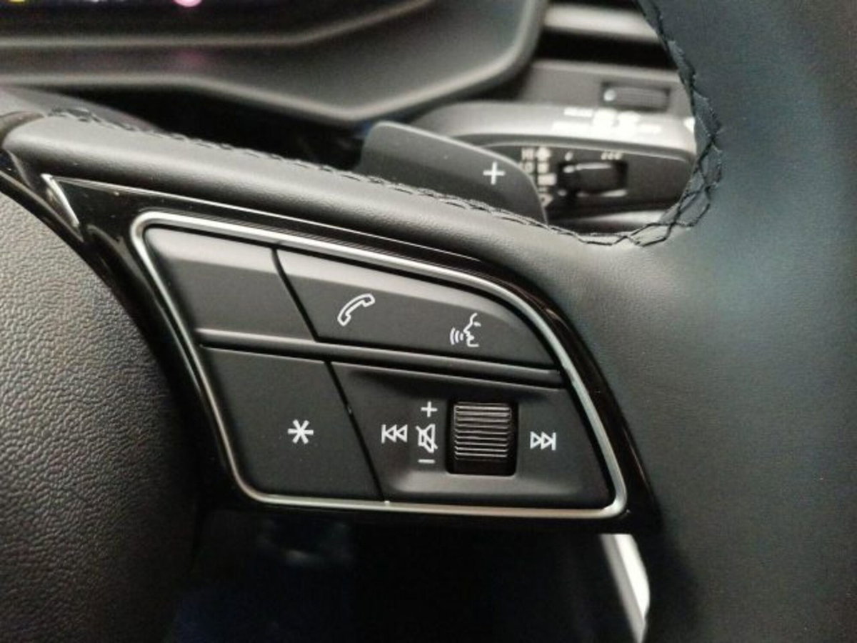 Audi A1 Sportback 30 TFSI S tronic S line edition (17)