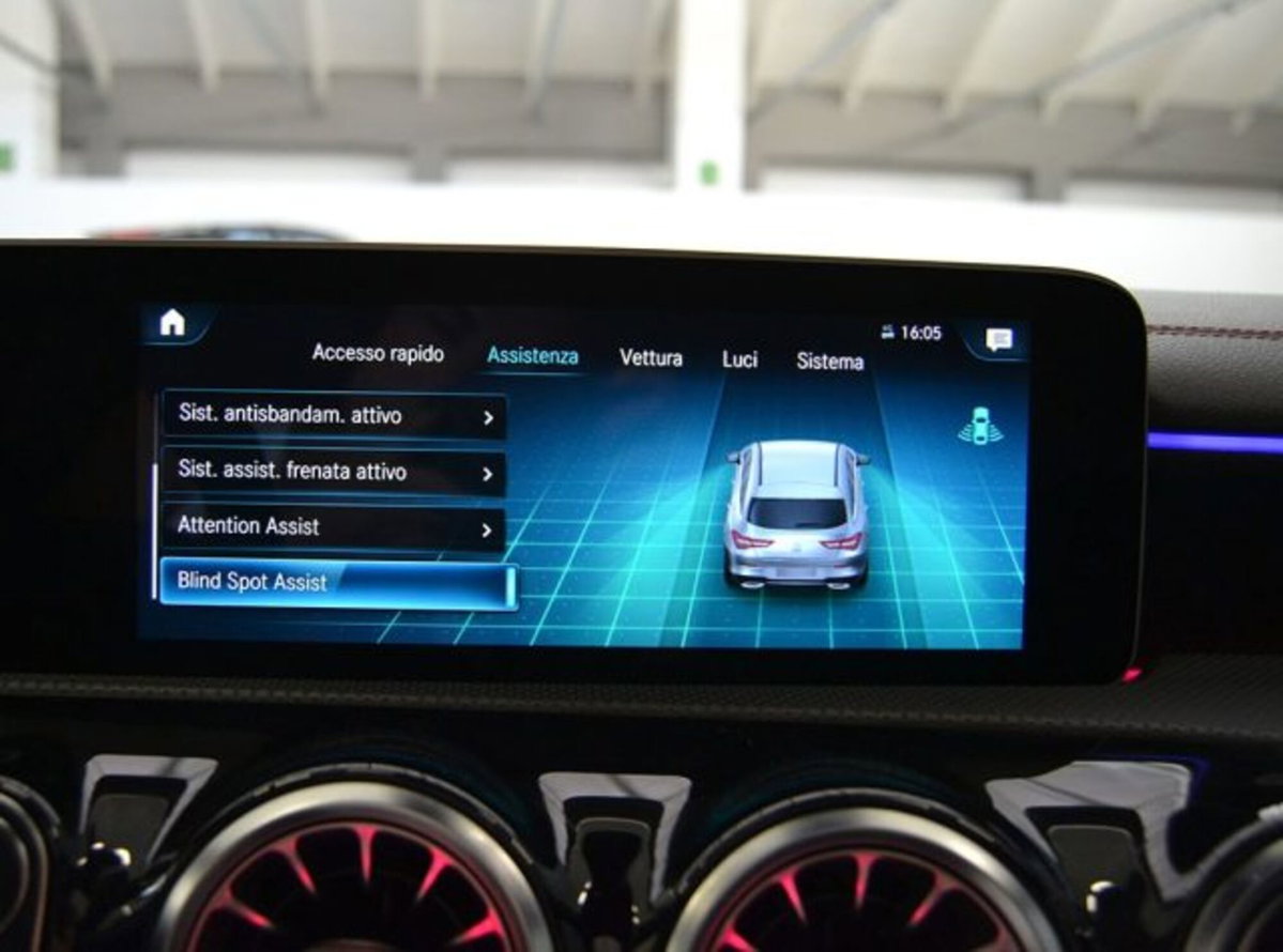 Mercedes-Benz CLA Shooting Brake 200 Shooting Brake Premium (11)