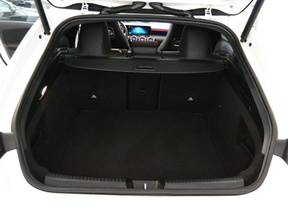 Mercedes-Benz CLA Shooting Brake 200 Shooting Brake Premium (16)