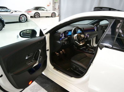 Mercedes-Benz CLA Shooting Brake 200 Shooting Brake Premium (2)