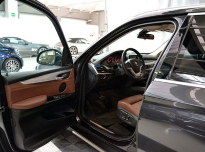 BMW X5 xDrive25d Luxury (2)