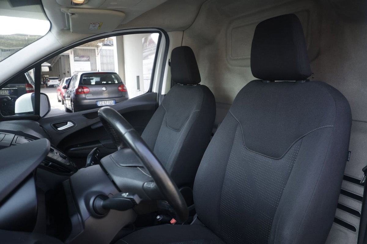 Ford Transit Courier 1.5 TDCi 75CV  Trend (10)