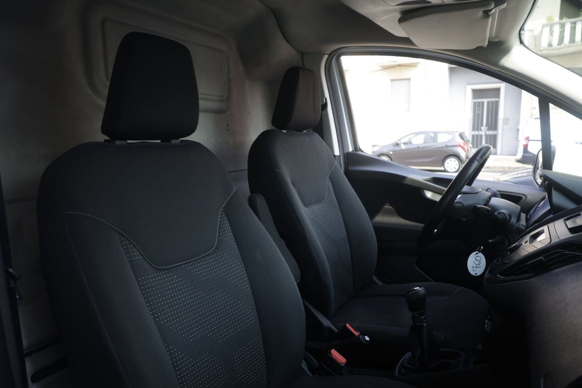 Ford Transit Courier 1.5 TDCi 75CV  Trend (2)