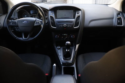 Ford Focus 1.5 TDCi 120 CV Start&Stop Titanium (2)