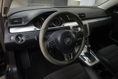 Volkswagen Passat Variant 2.0 TDI 170CV DPF Highline (15)