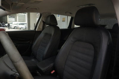 Volkswagen Passat Variant 2.0 TDI 170CV DPF Highline (17)