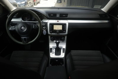Volkswagen Passat Variant 2.0 TDI 170CV DPF Highline (2)