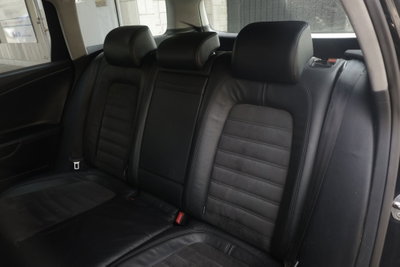 Volkswagen Passat Variant 2.0 TDI 170CV DPF Highline (3)
