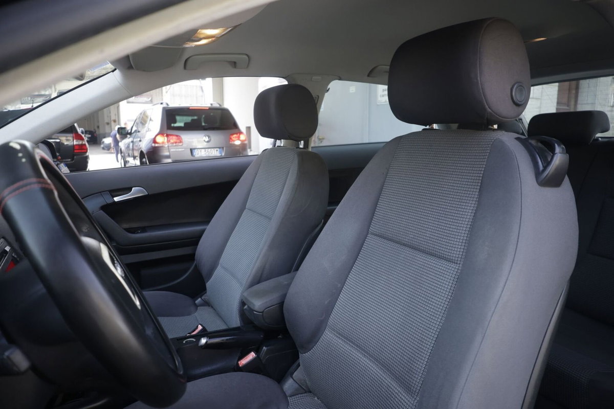 Audi A3 1.9 TDI Ambition (16)