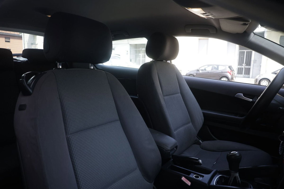 Audi A3 1.9 TDI Ambition (6)