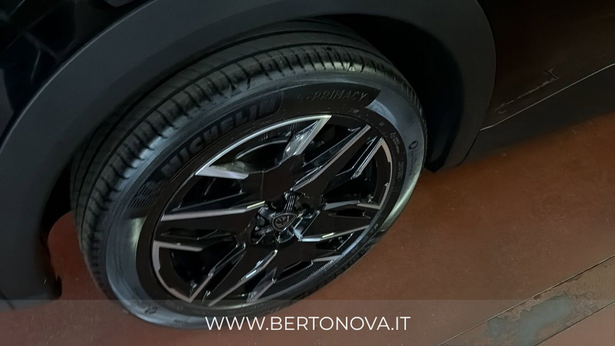 Peugeot 3008 1.2 hybrid GT Exclusive 145cv e-dcs6 (2)