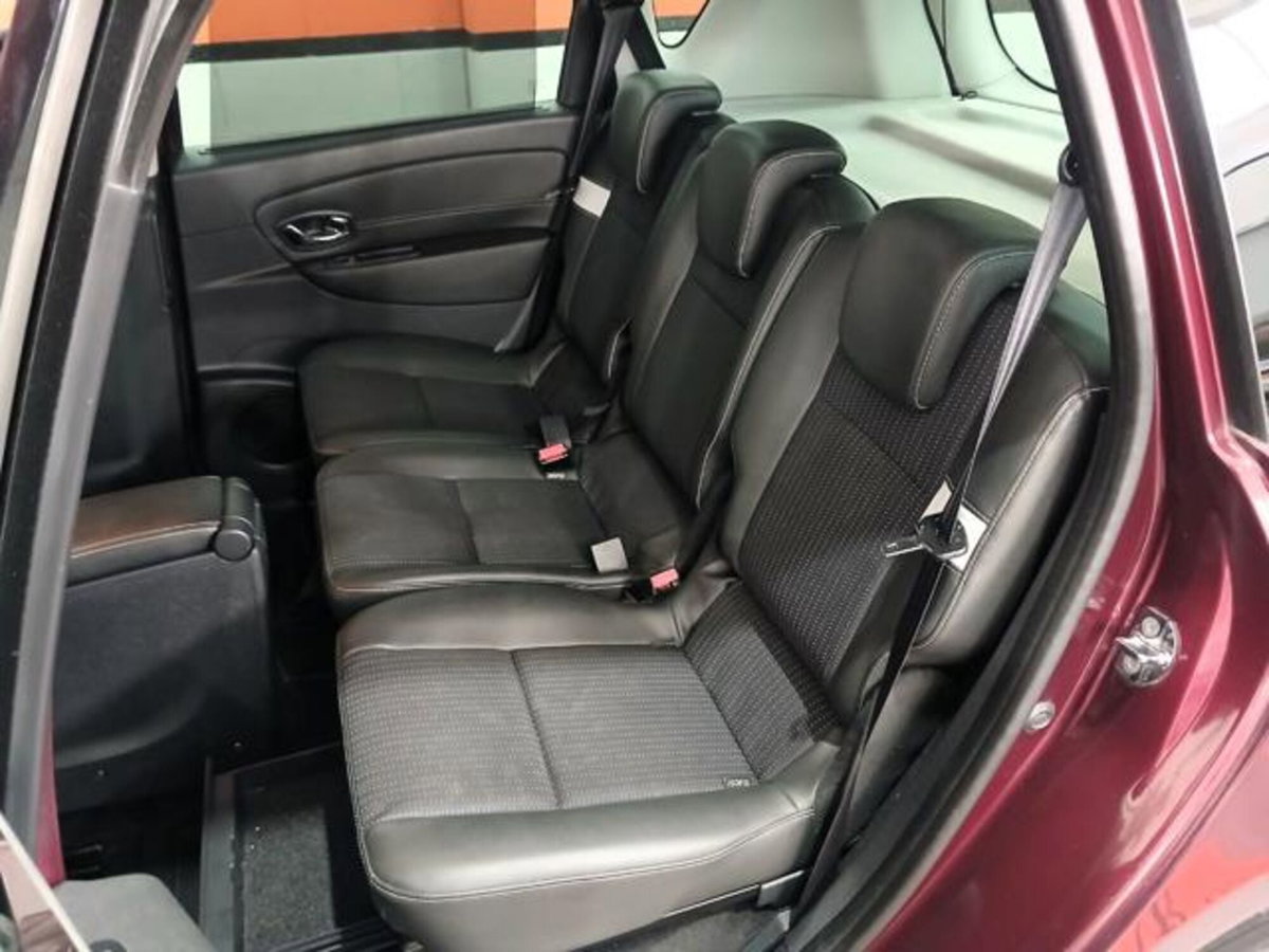 Renault Scenic E-Tech Electric 1.5 dCi 110CV Start&Stop Energy (19)