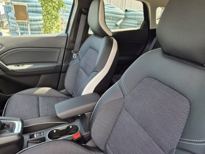 Renault Captur TCe 100 CV GPL Techno (5)