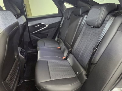 Peugeot 3008 1.2 hybrid GT Exclusive 145cv e-dcs6 (9)