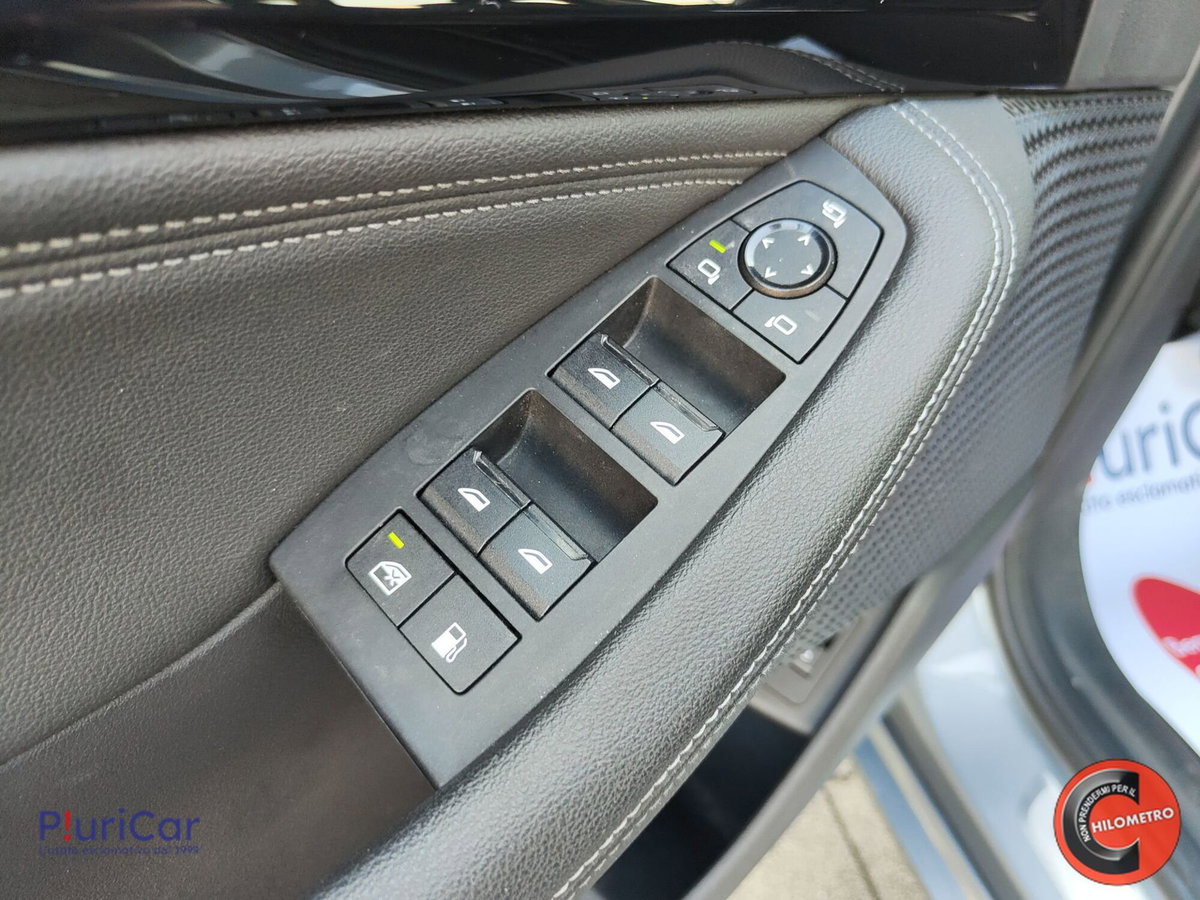 BMW Serie 2 Active Tourer 218i  Luxury auto (20)