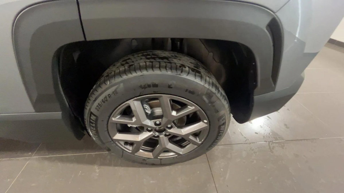 Jeep Compass 1.2 turbo e-hybrid mhev First Edition fwd 145cv edct6 (9)