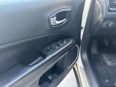 Jeep Compass 1.6 Multijet II 2WD Business (10)