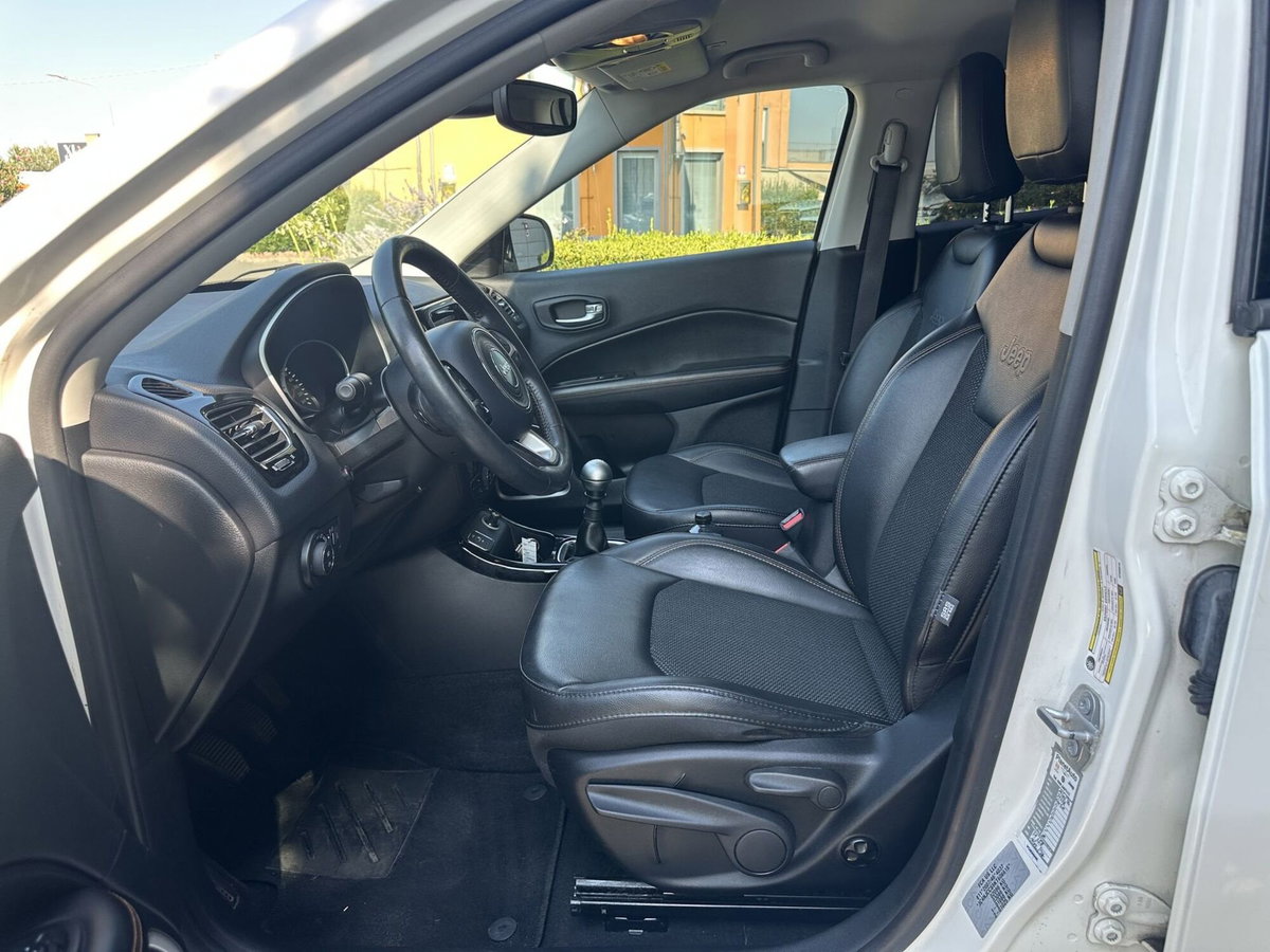 Jeep Compass 1.6 Multijet II 2WD Business (12)
