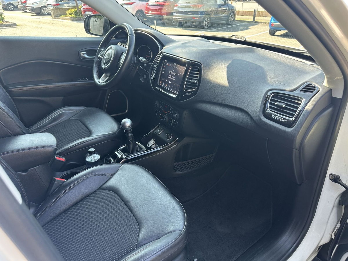 Jeep Compass 1.6 Multijet II 2WD Business (15)