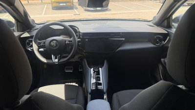 Alfa Romeo Junior 1.2 ibrida Sprint 145cv edct6 (11)